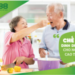 Chọn chế độ dinh dưỡng cho người cao tuổi trong gia đình
